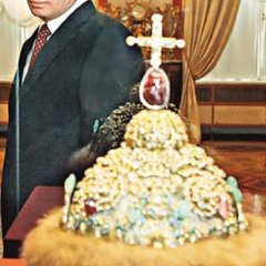 Путин и корона