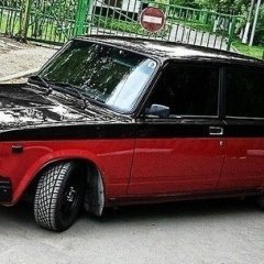 Ваз-2107-красно-черный