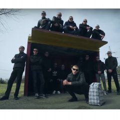 Тает лед