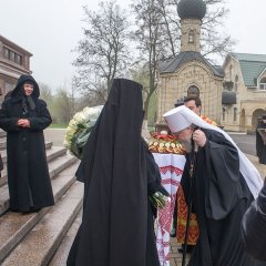 Храм