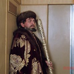 Замуровали демоны