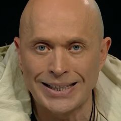 Дружко угарает