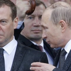   Медведев и Путин