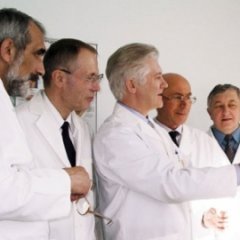 Врачи консилиум совещание рентген