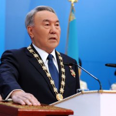 Назарбаєв Нурсултан