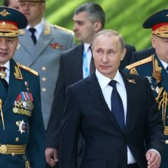 Putin takes the naval parade in St Petersburg