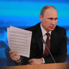 Путин читает херню