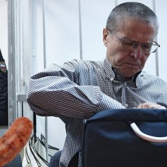 А я иду шагаю по москве