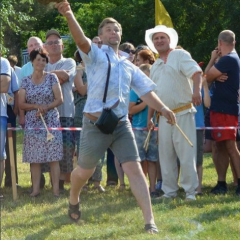 Чемпионат по метанию коровьих лепёшек