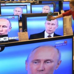 Путин в телевизоре