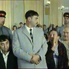А он не может