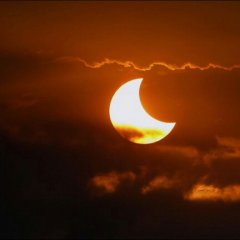 The Sun of the Lunar Eclipse
