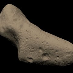 Каменная отломанная нога