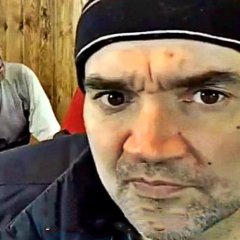 Они делают скрины и смеются с коментов