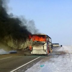 В Казахстане сгорел автобус