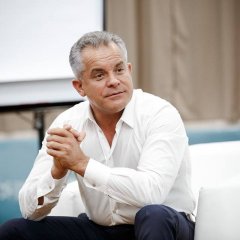 Владимир Плахотнюк