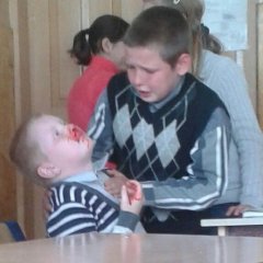 Школьники