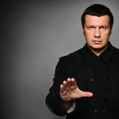 Соловьёв поёт