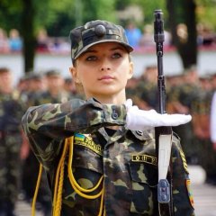 Не служил