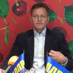Детям - мороженое