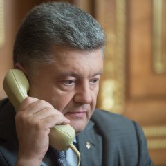 Порошенко пьет