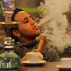 Денис курит пенис  Denis smokes penis
