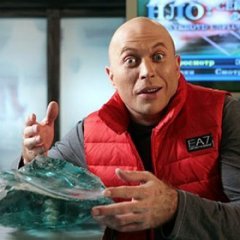 Сергей Дружко чему-то удивлён