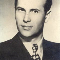 Марк Бернес