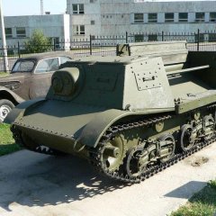 Артиллерийский бронированный тягач Т-20 Комсомолец