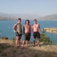 Денис Тарасов  был одноклассниками