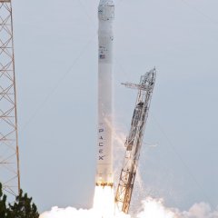 Falcon 9 1-0