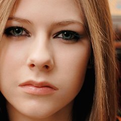 Avril lavigne angry