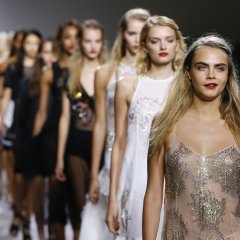 London Fashion Week 2016 - курятник в раздевалке