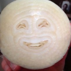 Улыбчивое лицо