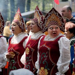 Бабка шта в кокошнике