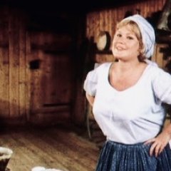 Doris Dellas