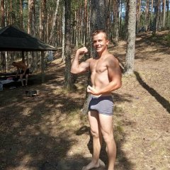 Гей-порнуха в леску