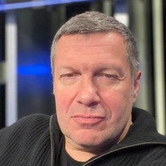 Соловьев