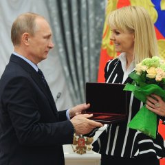 Путин и локализованная тэйлор свифт