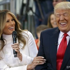Трамп смеется
