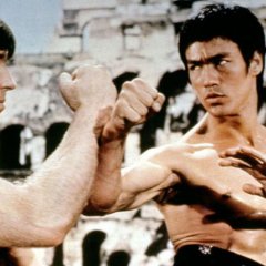 Chuck Norris vs Bruce Lee
