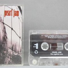 Аудиокассета группы Pearl Jam