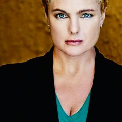 Erika Eleniak