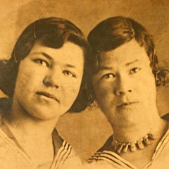 Жены матросов