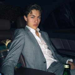 Богатенький