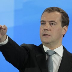 Медведев идите туда
