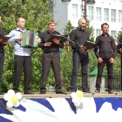 Хор недоразвитых мужиков