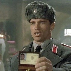 Шварц предъявляет документы