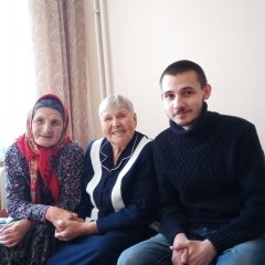 Знакомая тут одна есть
