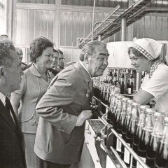 БРЕЖНЕВ